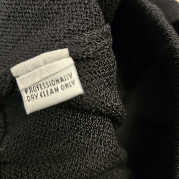 {2} St. John Basics Black Knit Casual Pants - Picture 9 of 10